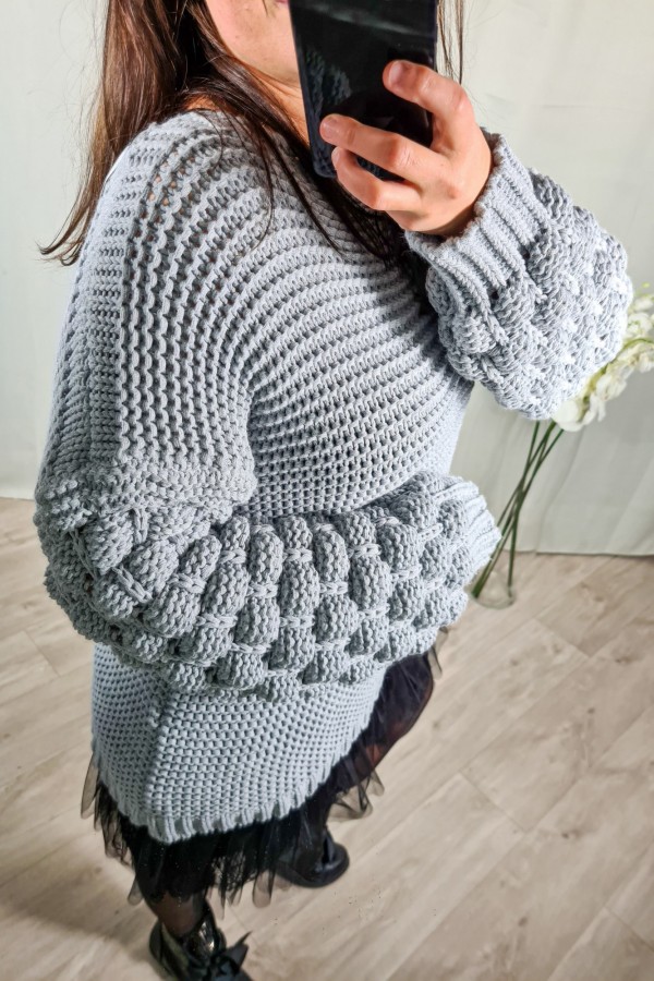 sweter oversize pompon szary Emma 11
