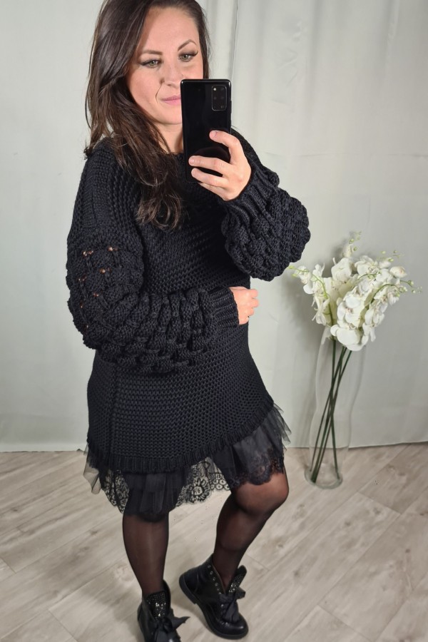 sweter oversize pompon czarny EMMA 4